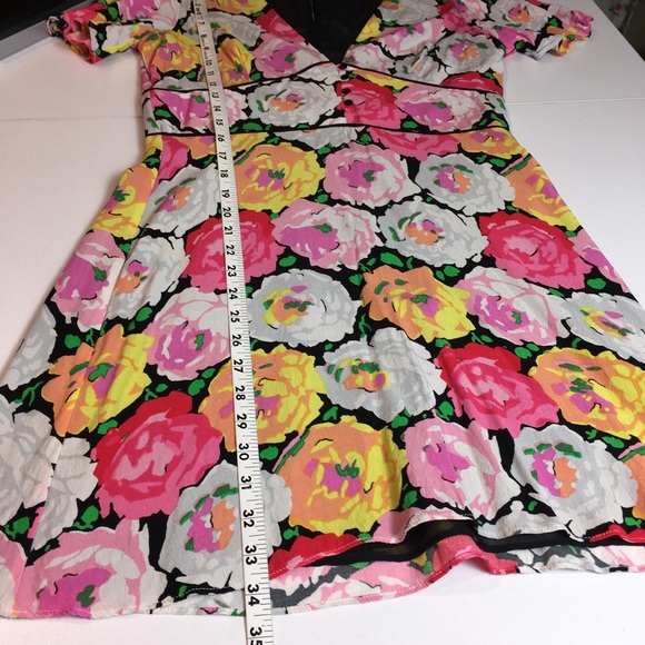 Zara Trafaluc Womens Dress Bright Spring Floral Skater Deep V-Neck Black Sz L - Picture 8 of 11